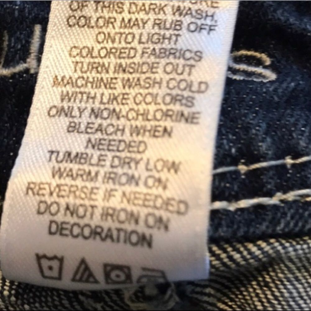 Maurices Distressed Size 5/6 Jeans - Picture 6 of 6